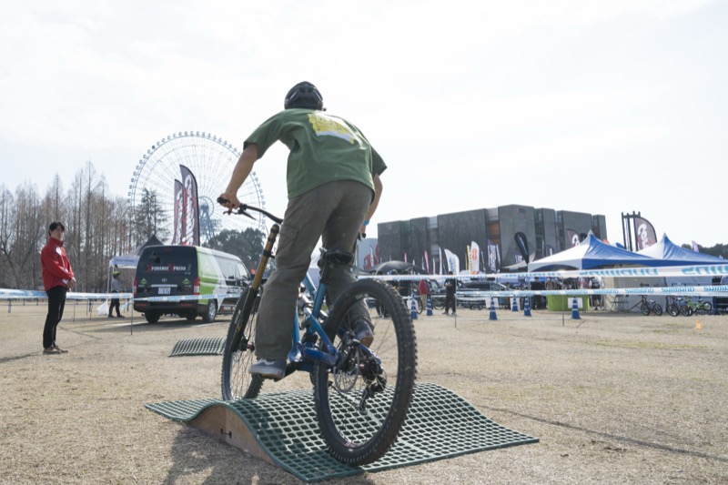 トークステージ