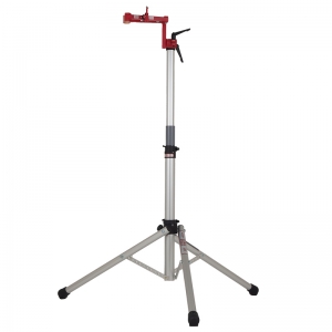 愛車の整備にはこだわりのワークスタンドを！